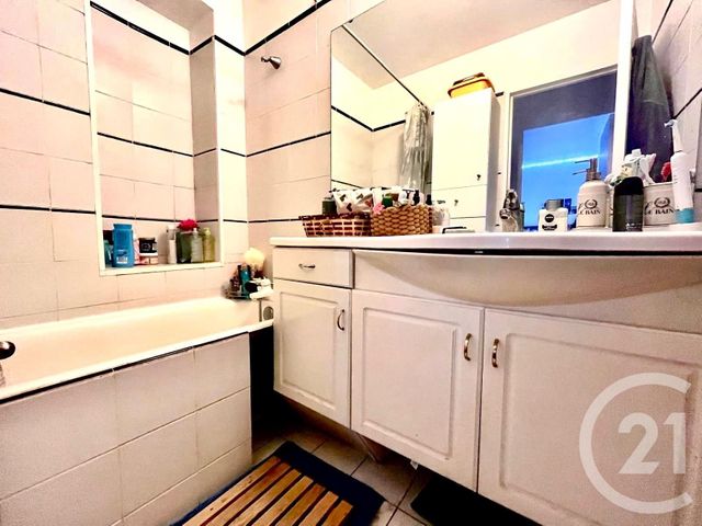 Appartement F5 à vendre - 5 pièces - 98.0 m2 - SOISY SOUS MONTMORENCY - 95 - ILE-DE-FRANCE - Century 21 Val-Ombreux