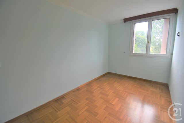Afficher la photo en grand Appartement F5 à vendre - 5 pièces - 71.18 m2 - SOISY SOUS MONTMORENCY - 95 - ILE-DE-FRANCE - Century 21 Val-Ombreux