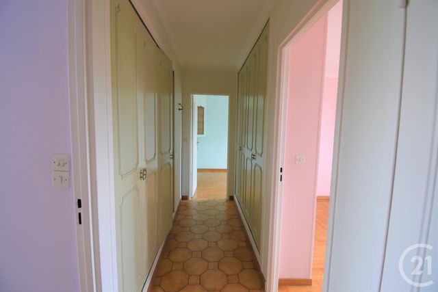 Afficher la photo en grand Appartement F5 à vendre - 5 pièces - 71.18 m2 - SOISY SOUS MONTMORENCY - 95 - ILE-DE-FRANCE - Century 21 Val-Ombreux