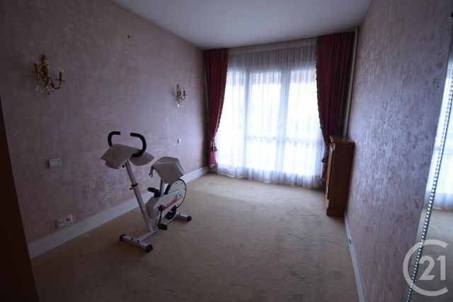 Afficher la photo en grand Appartement F4 à vendre - 5 pièces - 89.64 m2 - SOISY SOUS MONTMORENCY - 95 - ILE-DE-FRANCE - Century 21 Val-Ombreux