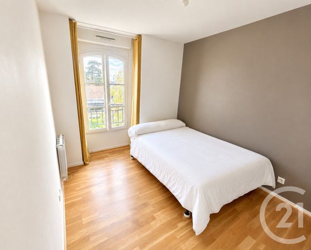 Appartement F3 à vendre - 3 pièces - 60.17 m2 - SOISY SOUS MONTMORENCY - 95 - ILE-DE-FRANCE - Century 21 Val-Ombreux
