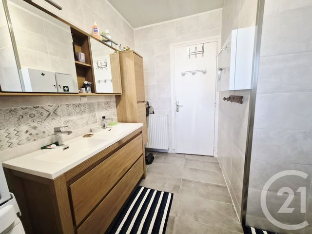 Appartement F4 à vendre - 4 pièces - 87.36 m2 - SOISY SOUS MONTMORENCY - 95 - ILE-DE-FRANCE - Century 21 Val-Ombreux