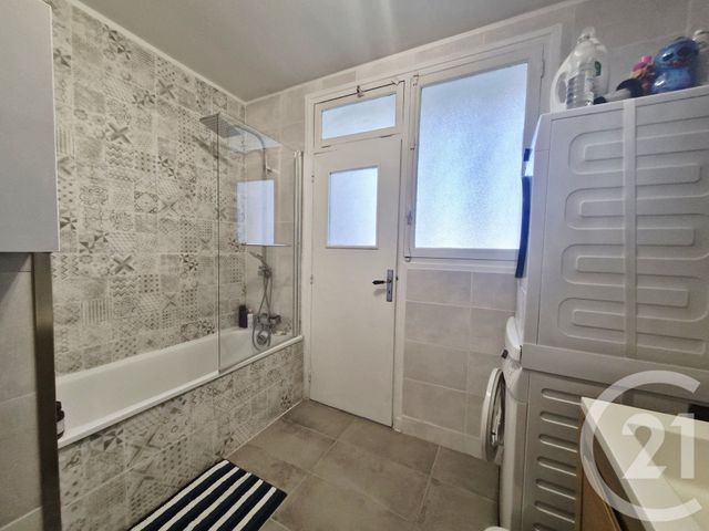 Appartement F4 à vendre - 4 pièces - 87.36 m2 - SOISY SOUS MONTMORENCY - 95 - ILE-DE-FRANCE - Century 21 Val-Ombreux