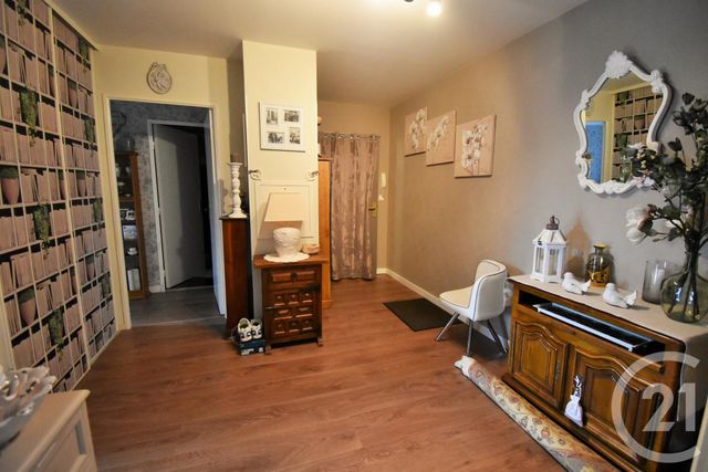 Afficher la photo en grand Appartement F5 à vendre - 5 pièces - 106.5 m2 - MARGENCY - 95 - ILE-DE-FRANCE - Century 21 Val-Ombreux