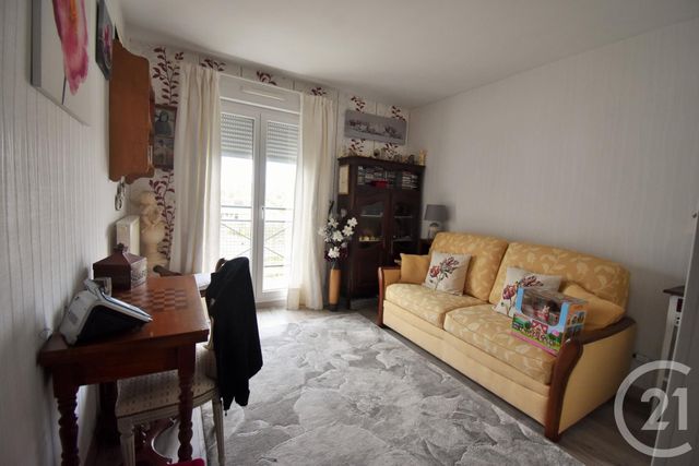Afficher la photo en grand Appartement F5 à vendre - 5 pièces - 106.5 m2 - MARGENCY - 95 - ILE-DE-FRANCE - Century 21 Val-Ombreux