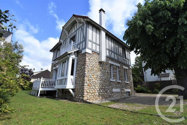maison à vendre - 6 pièces - 135.0 m2 - SOISY SOUS MONTMORENCY - 95 - ILE-DE-FRANCE - Century 21 Val-Ombreux maison à vendre - 6 pièces - 135.0 m2 - SOISY SOUS MONTMORENCY - 95 - ILE-DE-FRANCE - Century 21 Val-Ombreux
