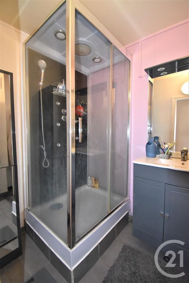 Appartement F3 à vendre - 3 pièces - 63.01 m2 - SOISY SOUS MONTMORENCY - 95 - ILE-DE-FRANCE - Century 21 Val-Ombreux Appartement F3 à vendre - 3 pièces - 63.01 m2 - SOISY SOUS MONTMORENCY - 95 - ILE-DE-FRANCE - Century 21 Val-Ombreux