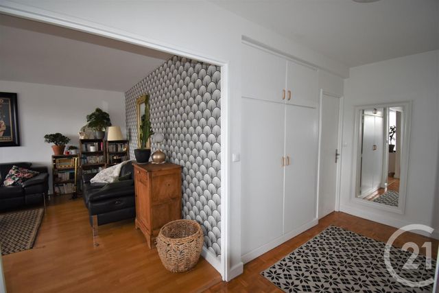 Afficher la photo en grand Appartement F5 à vendre - 4 pièces - 90.35 m2 - MARGENCY - 95 - ILE-DE-FRANCE - Century 21 Val-Ombreux