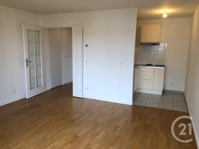 Afficher la photo en grand Appartement F2 à louer - 2 pièces - 38.2 m2 - SOISY SOUS MONTMORENCY - 95 - ILE-DE-FRANCE - Century 21 Val-Ombreux