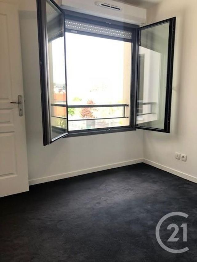 Afficher la photo en grand Appartement F2 à louer - 2 pièces - 38.2 m2 - SOISY SOUS MONTMORENCY - 95 - ILE-DE-FRANCE - Century 21 Val-Ombreux
