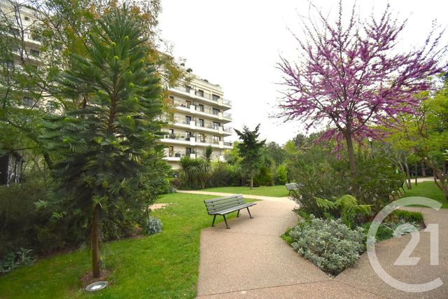 Appartement F2 à vendre - 2 pièces - 42.36 m2 - LEVALLOIS PERRET - 92 - ILE-DE-FRANCE - Century 21 Val-Ombreux