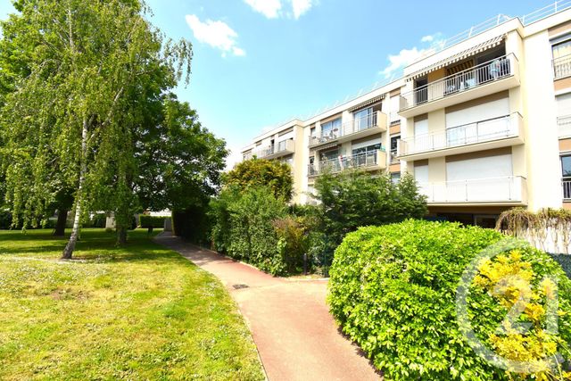 Appartement F4 à vendre - 3 pièces - 72.83 m2 - MARGENCY - 95 - ILE-DE-FRANCE - Century 21 Val-Ombreux