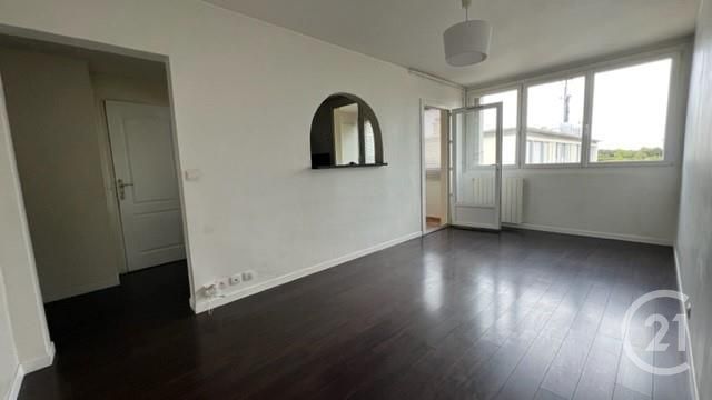 appartement à louer - 4 pièces - 64.3 m2 - ST GRATIEN - 95 - ILE-DE-FRANCE - Century 21 Val-Ombreux