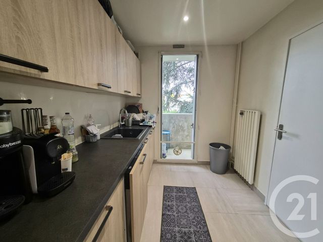 Appartement F2 à vendre - 2 pièces - 48.66 m2 - SOISY SOUS MONTMORENCY - 95 - ILE-DE-FRANCE - Century 21 Val-Ombreux