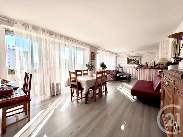 Appartement F4 à vendre - 4 pièces - 82.0 m2 - SOISY SOUS MONTMORENCY - 95 - ILE-DE-FRANCE - Century 21 Val-Ombreux