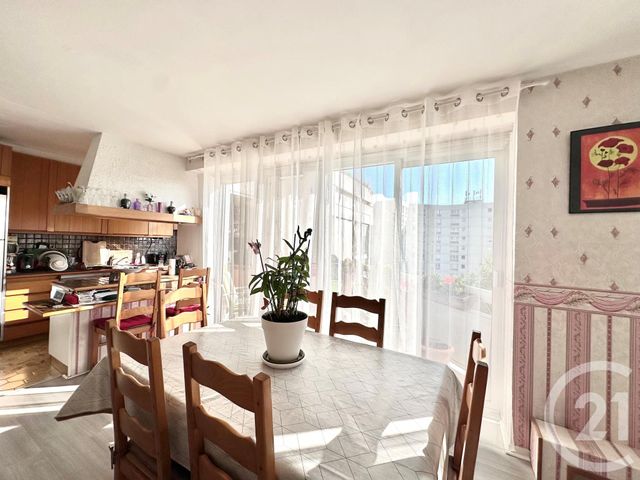 Appartement F4 à vendre - 4 pièces - 82.0 m2 - SOISY SOUS MONTMORENCY - 95 - ILE-DE-FRANCE - Century 21 Val-Ombreux