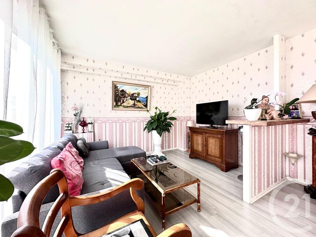 Appartement F4 à vendre - 4 pièces - 82.0 m2 - SOISY SOUS MONTMORENCY - 95 - ILE-DE-FRANCE - Century 21 Val-Ombreux