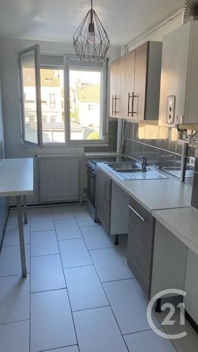 Appartement F2 à louer - 2 pièces - 57.06 m2 - CORMEILLES EN PARISIS - 95 - ILE-DE-FRANCE - Century 21 Val-Ombreux