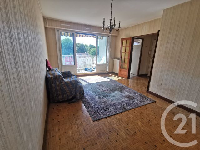 Appartement F4 à vendre - 4 pièces - 76.33 m2 - SOISY SOUS MONTMORENCY - 95 - ILE-DE-FRANCE - Century 21 Val-Ombreux