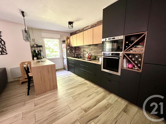 Afficher la photo en grand Appartement F3 à vendre - 3 pièces - 70.26 m2 - MARGENCY - 95 - ILE-DE-FRANCE - Century 21 Val-Ombreux