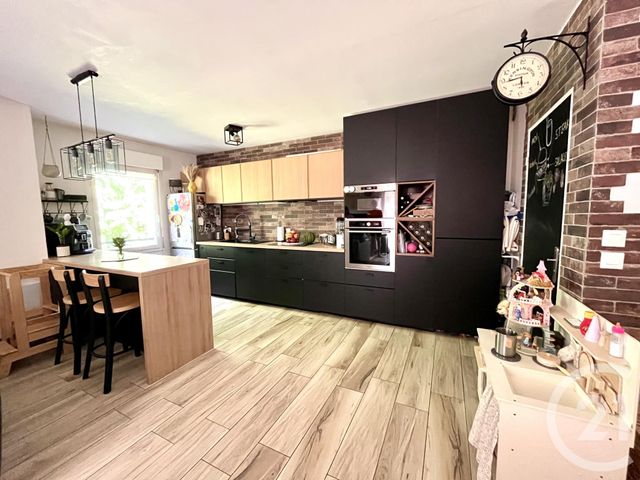 Afficher la photo en grand Appartement F3 à vendre - 3 pièces - 70.26 m2 - MARGENCY - 95 - ILE-DE-FRANCE - Century 21 Val-Ombreux