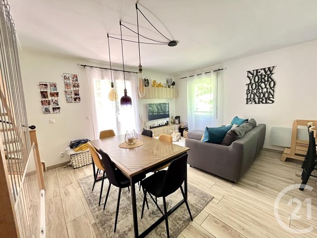Afficher la photo en grand Appartement F3 à vendre - 3 pièces - 70.26 m2 - MARGENCY - 95 - ILE-DE-FRANCE - Century 21 Val-Ombreux