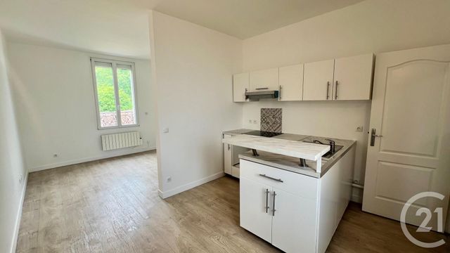 Appartement Studio à louer MAURECOURT