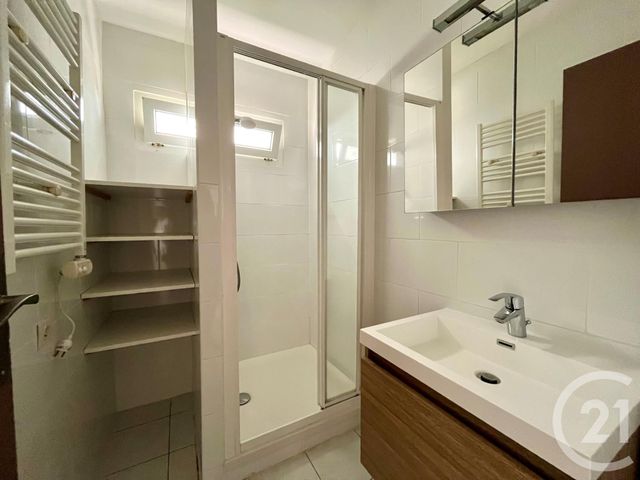 Afficher la photo en grand Appartement F3 à vendre - 3 pièces - 55.13 m2 - EAUBONNE - 95 - ILE-DE-FRANCE - Century 21 Val-Ombreux