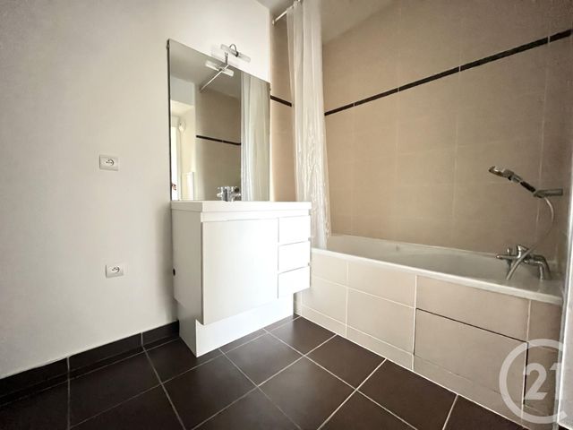 Appartement F4 à vendre - 4 pièces - 79.24 m2 - SOISY SOUS MONTMORENCY - 95 - ILE-DE-FRANCE - Century 21 Val-Ombreux