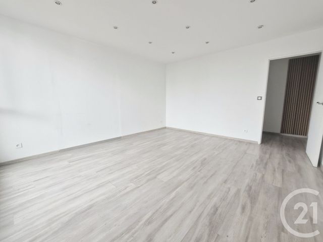 Appartement F4 à vendre - 4 pièces - 73.0 m2 - SOISY SOUS MONTMORENCY - 95 - ILE-DE-FRANCE - Century 21 Val-Ombreux