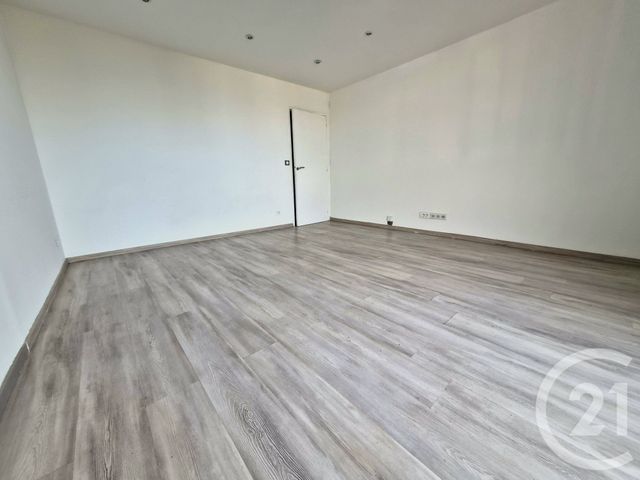 Appartement F4 à vendre - 4 pièces - 73.0 m2 - SOISY SOUS MONTMORENCY - 95 - ILE-DE-FRANCE - Century 21 Val-Ombreux