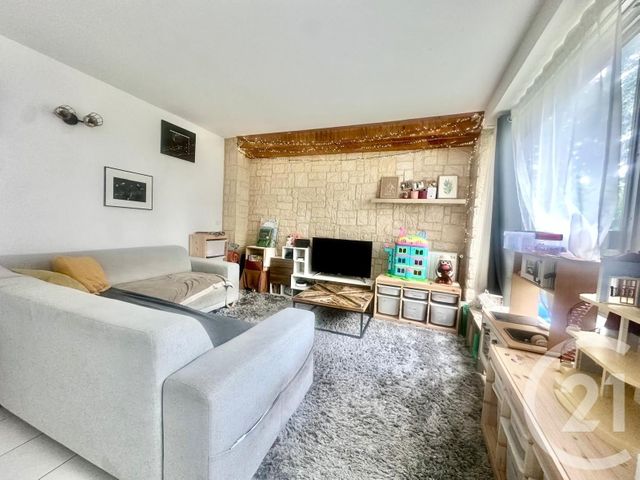Appartement F4 à vendre - 4 pièces - 80.46 m2 - SOISY SOUS MONTMORENCY - 95 - ILE-DE-FRANCE - Century 21 Val-Ombreux