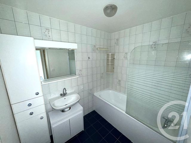 Afficher la photo en grand Appartement F2 à louer - 2 pièces - 49.9 m2 - SOISY SOUS MONTMORENCY - 95 - ILE-DE-FRANCE - Century 21 Val-Ombreux