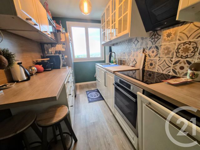 Appartement F4 à vendre - 4 pièces - 79.34 m2 - EAUBONNE - 95 - ILE-DE-FRANCE - Century 21 Val-Ombreux