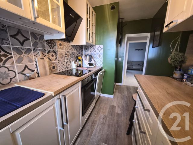 Appartement F4 à vendre - 4 pièces - 79.34 m2 - EAUBONNE - 95 - ILE-DE-FRANCE - Century 21 Val-Ombreux