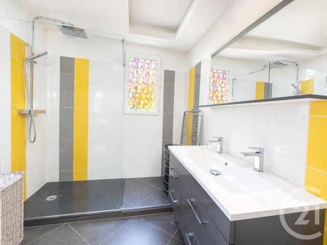 Appartement F4 à vendre - 4 pièces - 94.01 m2 - SOISY SOUS MONTMORENCY - 95 - ILE-DE-FRANCE - Century 21 Val-Ombreux