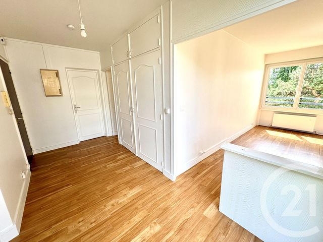 Appartement F2 à louer - 2 pièces - 47.38 m2 - CONFLANS STE HONORINE - 78 - ILE-DE-FRANCE - Century 21 Val-Ombreux