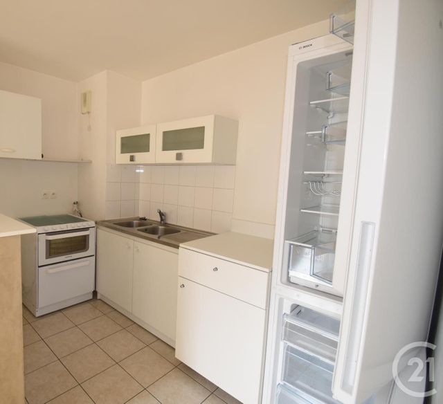 Appartement F2 à louer - 2 pièces - 38.79 m2 - VAUREAL - 95 - ILE-DE-FRANCE - Century 21 Val-Ombreux