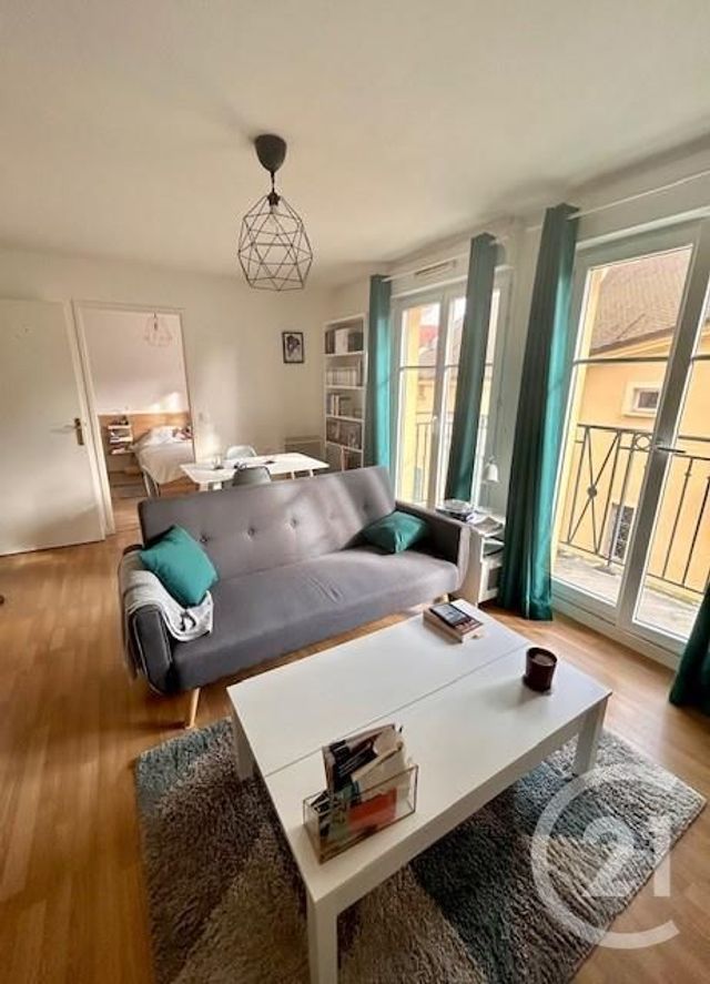 Appartement F2 à louer VAUREAL