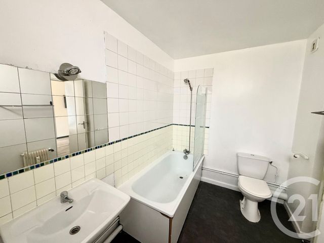 Appartement F1 à louer - 1 pièce - 34.77 m2 - MENUCOURT - 95 - ILE-DE-FRANCE - Century 21 Val-Ombreux