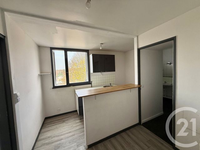 Appartement F1 à louer - 1 pièce - 34.77 m2 - MENUCOURT - 95 - ILE-DE-FRANCE - Century 21 Val-Ombreux