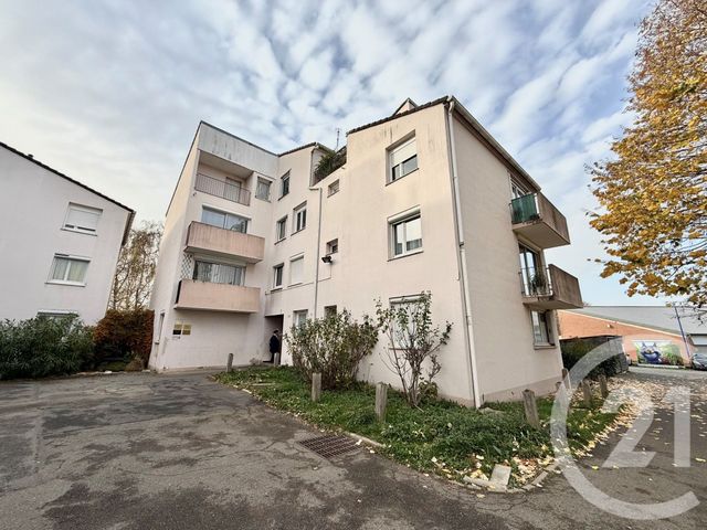 Appartement F1 à louer - 1 pièce - 34.77 m2 - MENUCOURT - 95 - ILE-DE-FRANCE - Century 21 Val-Ombreux
