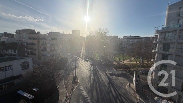 Appartement Studio à louer - 1 pièce - 15.45 m2 - COLOMBES - 92 - ILE-DE-FRANCE - Century 21 Val-Ombreux