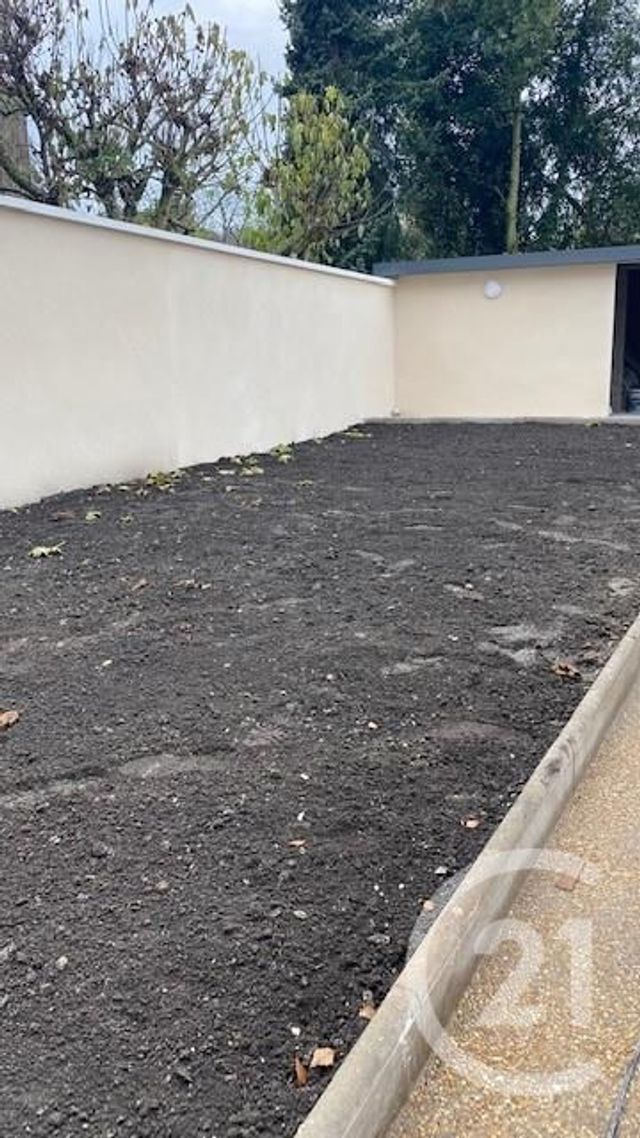 Appartement F1 à louer - 1 pièce - 21.9 m2 - SOISY SOUS MONTMORENCY - 95 - ILE-DE-FRANCE - Century 21 Val-Ombreux