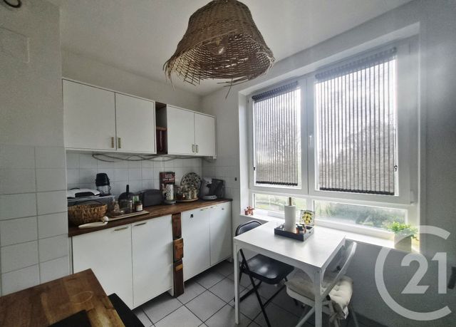Appartement F2 à vendre - 2 pièces - 42.55 m2 - SOISY SOUS MONTMORENCY - 95 - ILE-DE-FRANCE - Century 21 Val-Ombreux