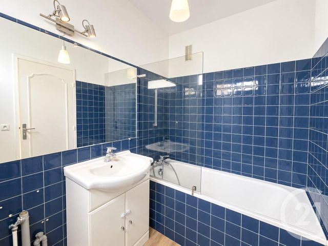 Appartement F2 à vendre - 2 pièces - 51.95 m2 - SOISY SOUS MONTMORENCY - 95 - ILE-DE-FRANCE - Century 21 Val-Ombreux