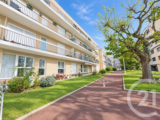 Appartement F3 à vendre - 3 pièces - 72.53 m2 - SOISY SOUS MONTMORENCY - 95 - ILE-DE-FRANCE - Century 21 Val-Ombreux