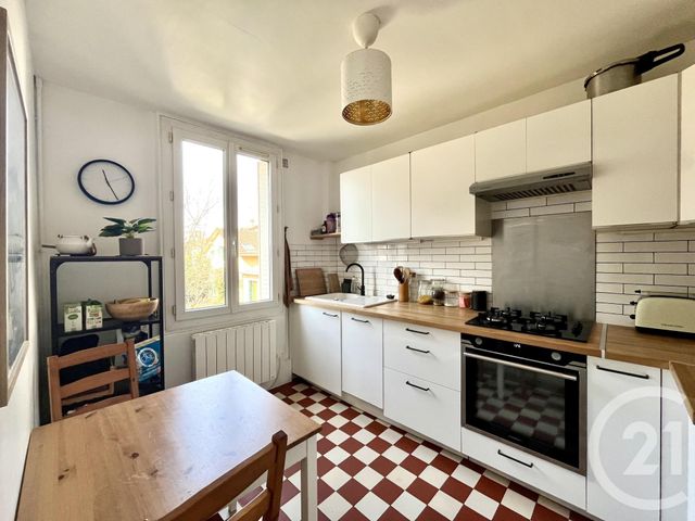 Appartement F5 à vendre - 5 pièces - 83.93 m2 - SOISY SOUS MONTMORENCY - 95 - ILE-DE-FRANCE - Century 21 Val-Ombreux