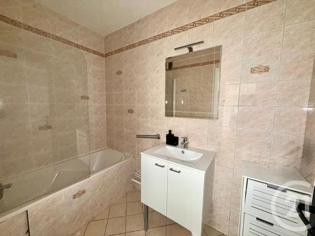 Appartement F2 à louer - 2 pièces - 47.54 m2 - SOISY SOUS MONTMORENCY - 95 - ILE-DE-FRANCE - Century 21 Val-Ombreux