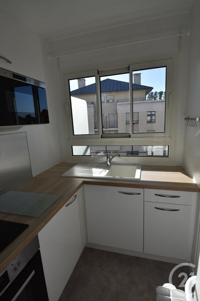 Appartement F1 à louer - 1 pièce - 31.34 m2 - SOISY SOUS MONTMORENCY - 95 - ILE-DE-FRANCE - Century 21 Val-Ombreux
